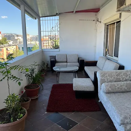 Elin's View Stylish With Panoramic Terrace * 地拉那